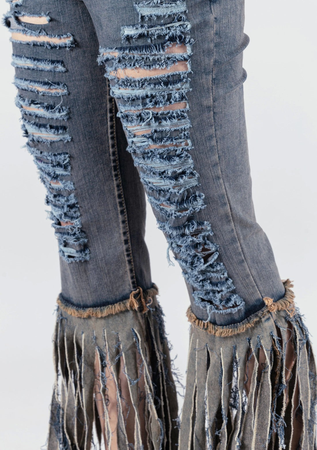 Blue Slim Fit Distressed Frayed Fringe Women's Jeans bottom wear