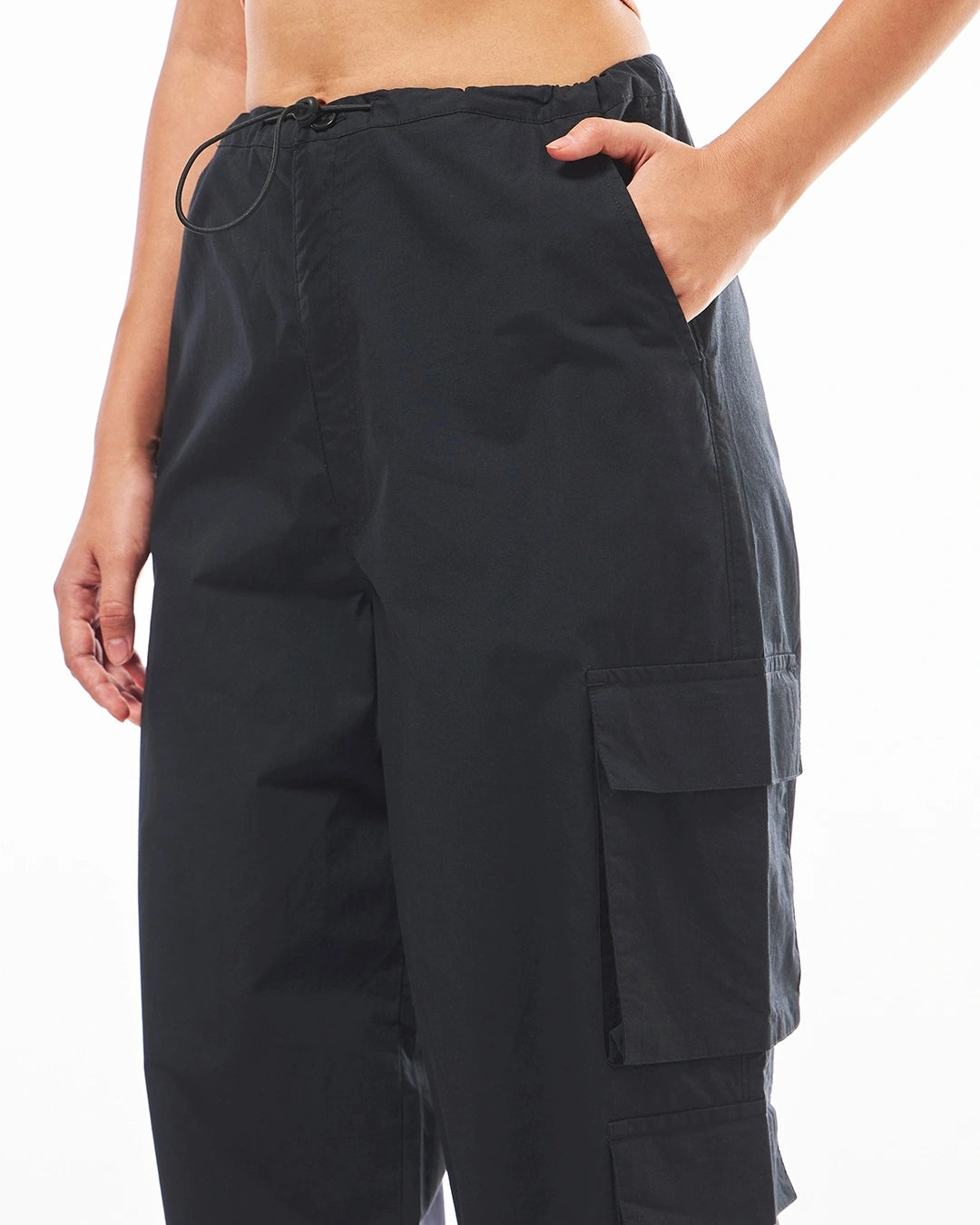 Women's Black Oversized Cargo Parachute Pants bottomwear