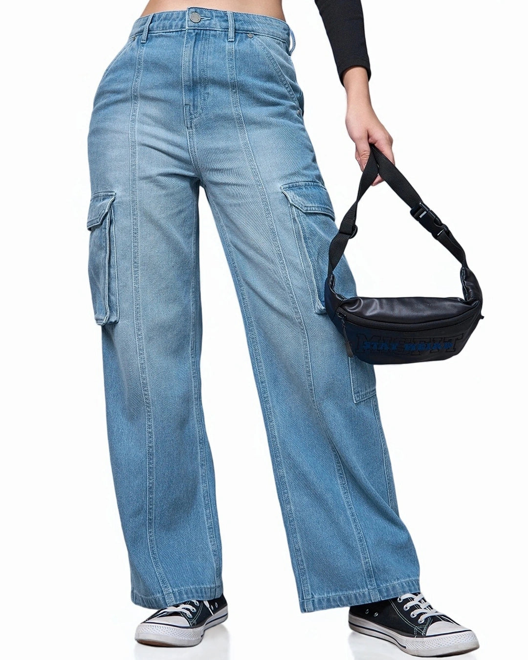 Women's Blue Washed Straight Fit Cargo Jeans bottomwear