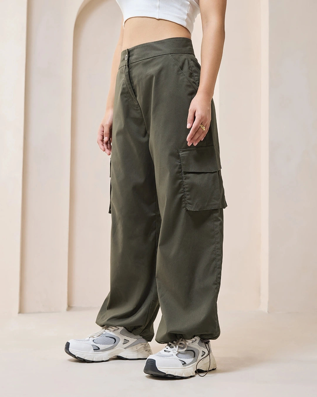 Women's Brown Oversized Cargo Parachute Pants bottomwear